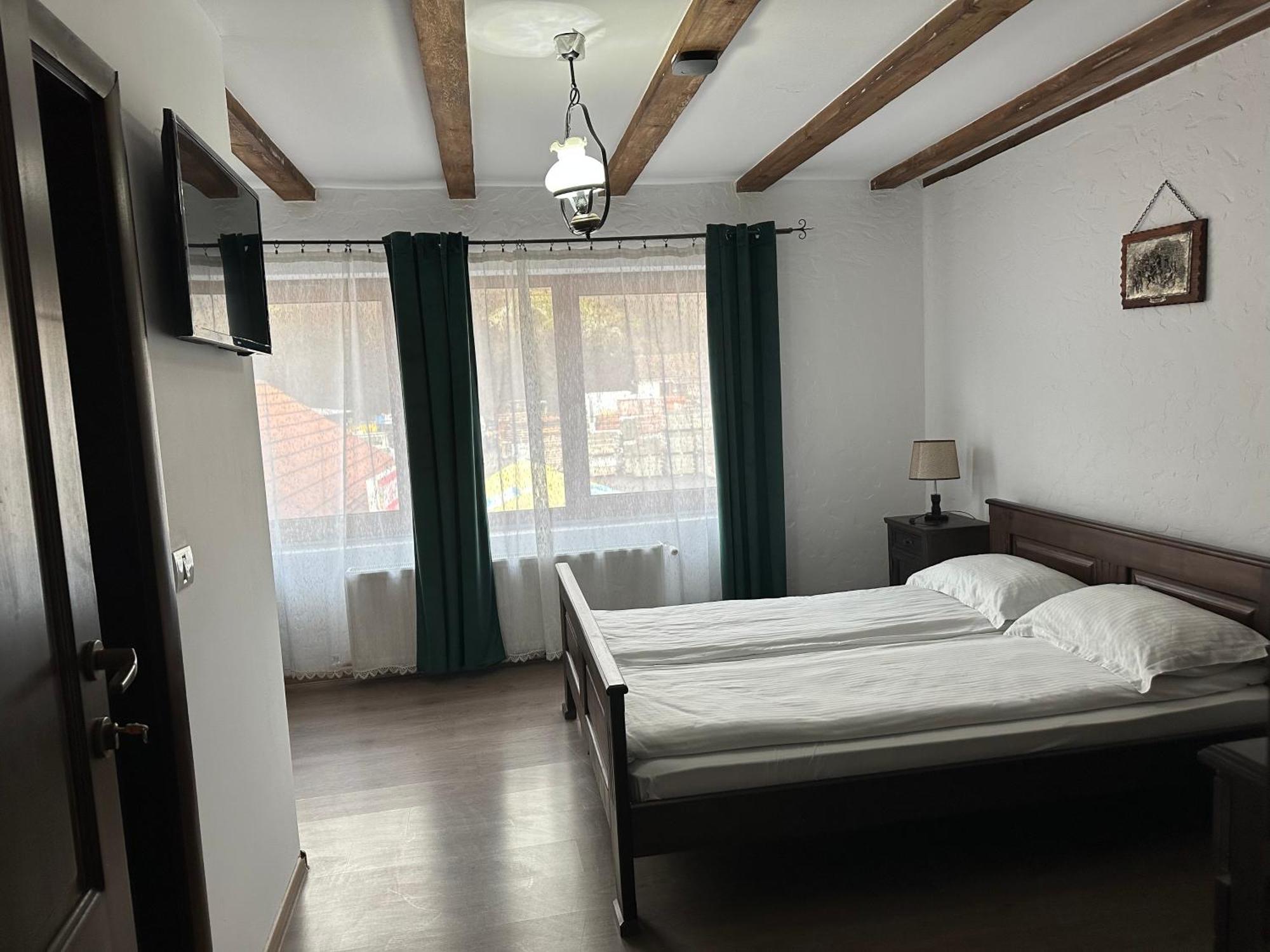 Casa Dorgo Hotel Lipova Eksteriør billede
