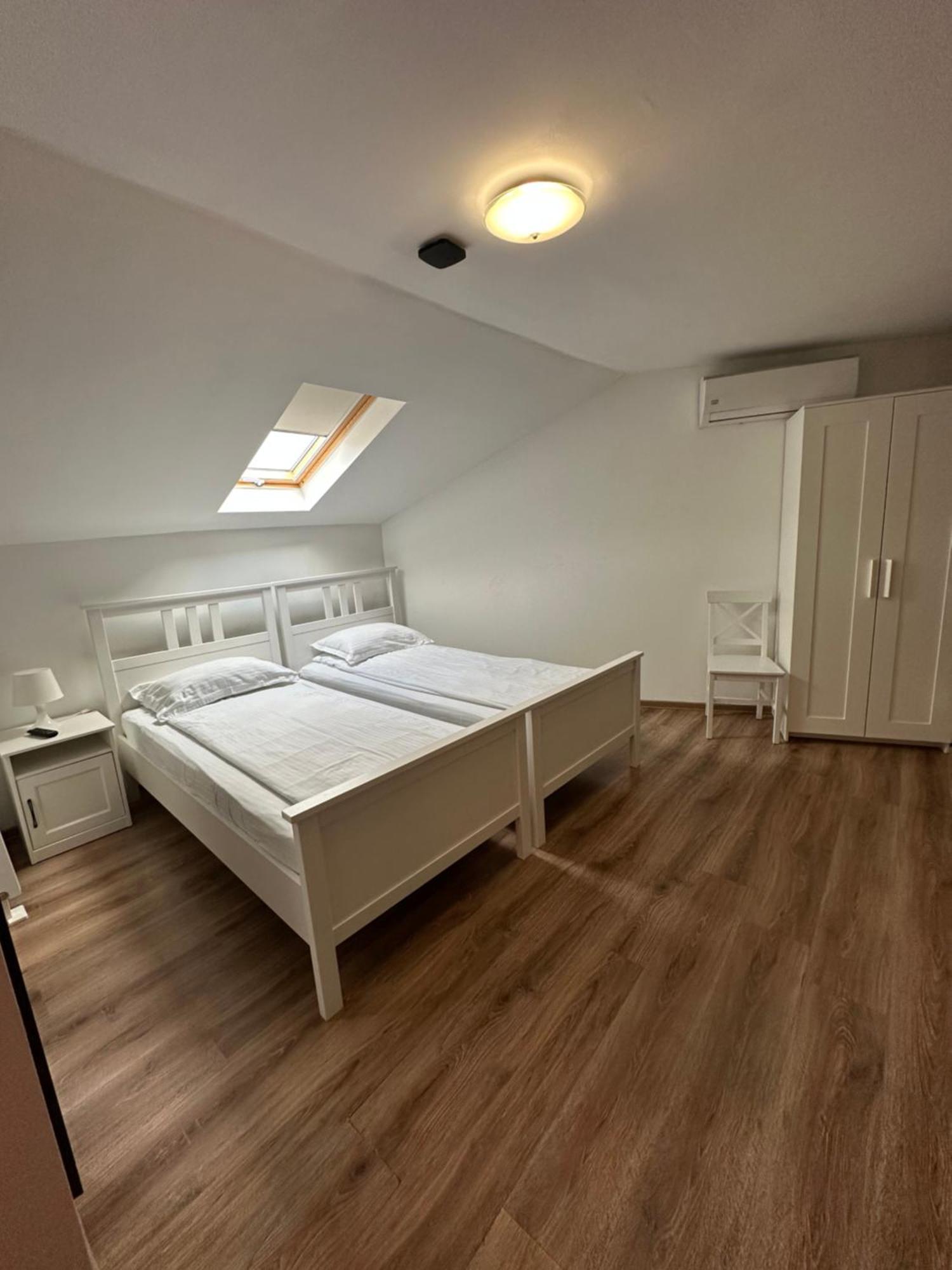 Casa Dorgo Hotel Lipova Eksteriør billede